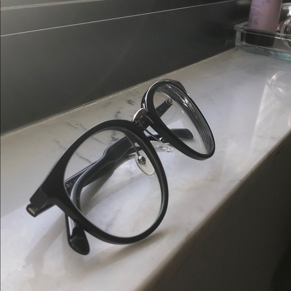 Prada reading glasses - Picture 2 of 4